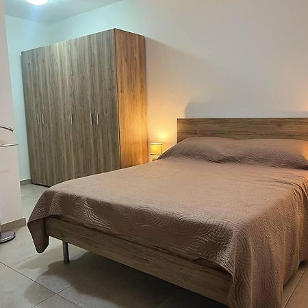 Modern Apartment In Марсаскала Екстериор снимка