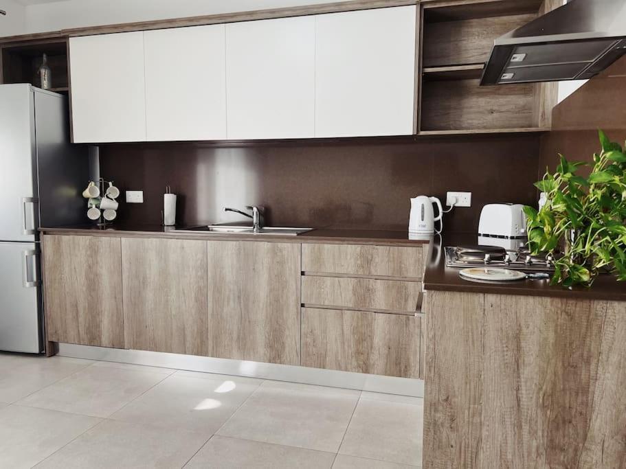 Modern Apartment In Марсаскала Екстериор снимка